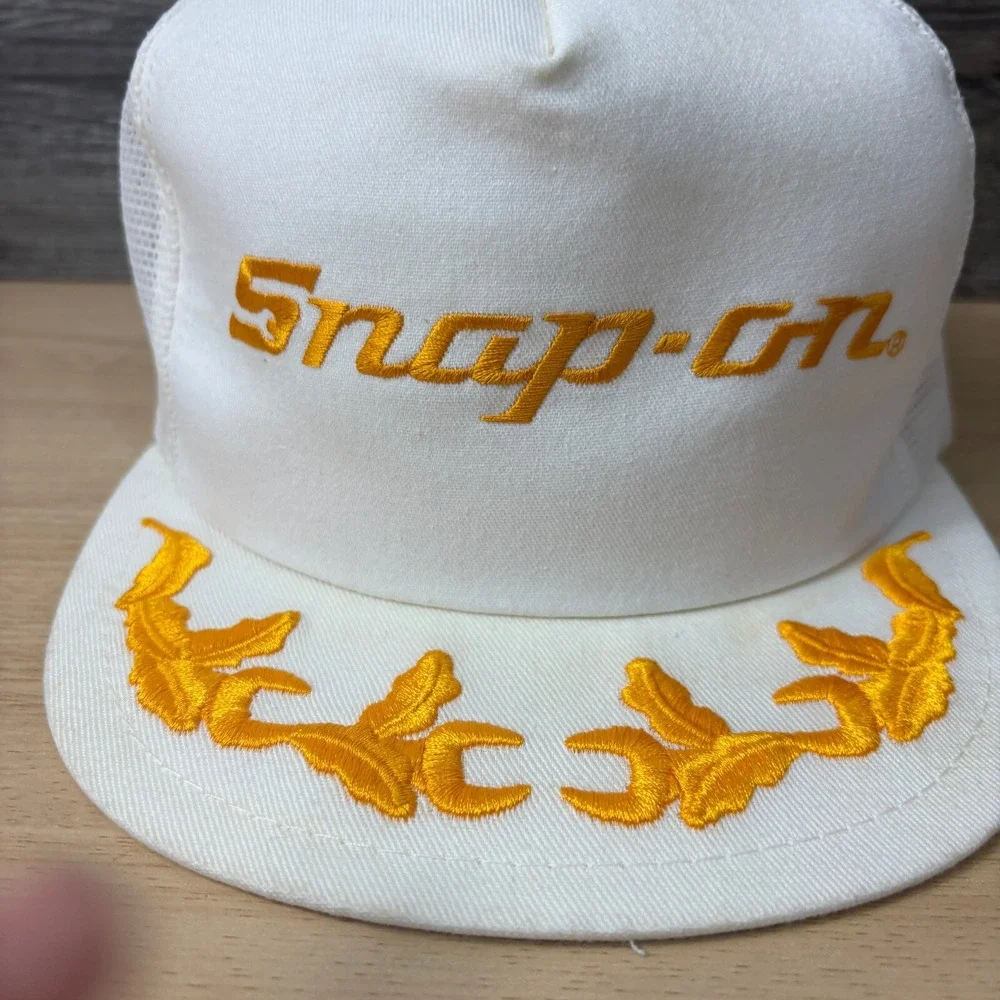 VINTAGE Snap On‎ Hat Cap Snap Back White Yellow Tools Trucker Mesh K Prodcuts